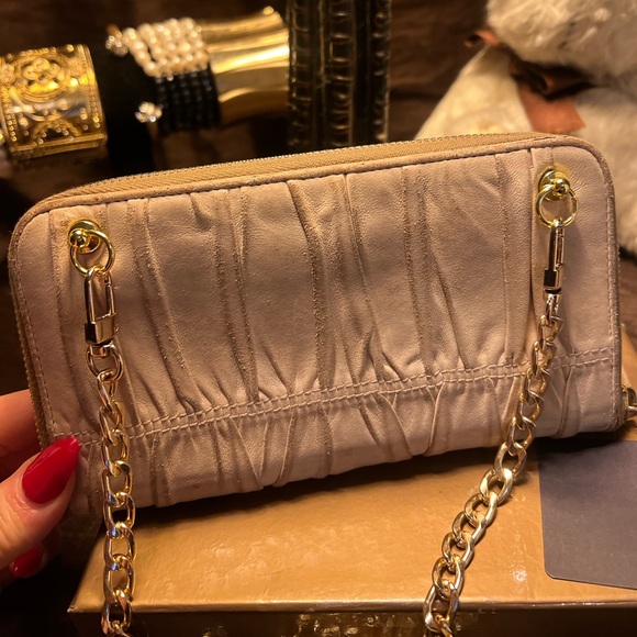 PRADA Authentic, Clutch, Bifold Wallet, Crossbody. - Picture 15 of 16